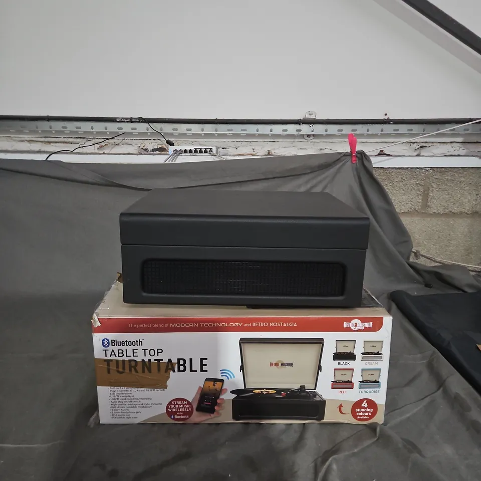 RETRO MUSIQUE BLUETOOTH TABLE TOP TURNTABLE – BLACK