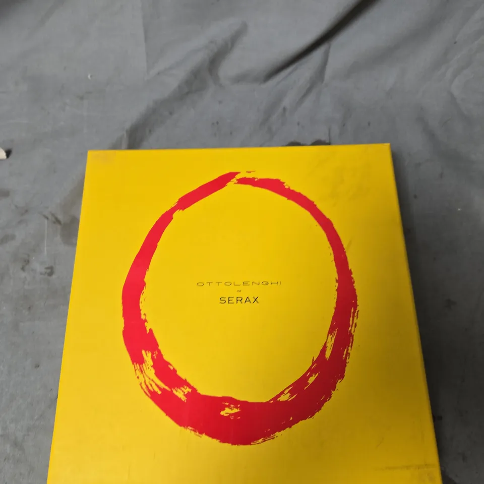 SERAX OTTOLENGHI DECORATIVE CERAMIC PLATE – ABSTRACT FACE DESIGN (BOX INCLUDED)