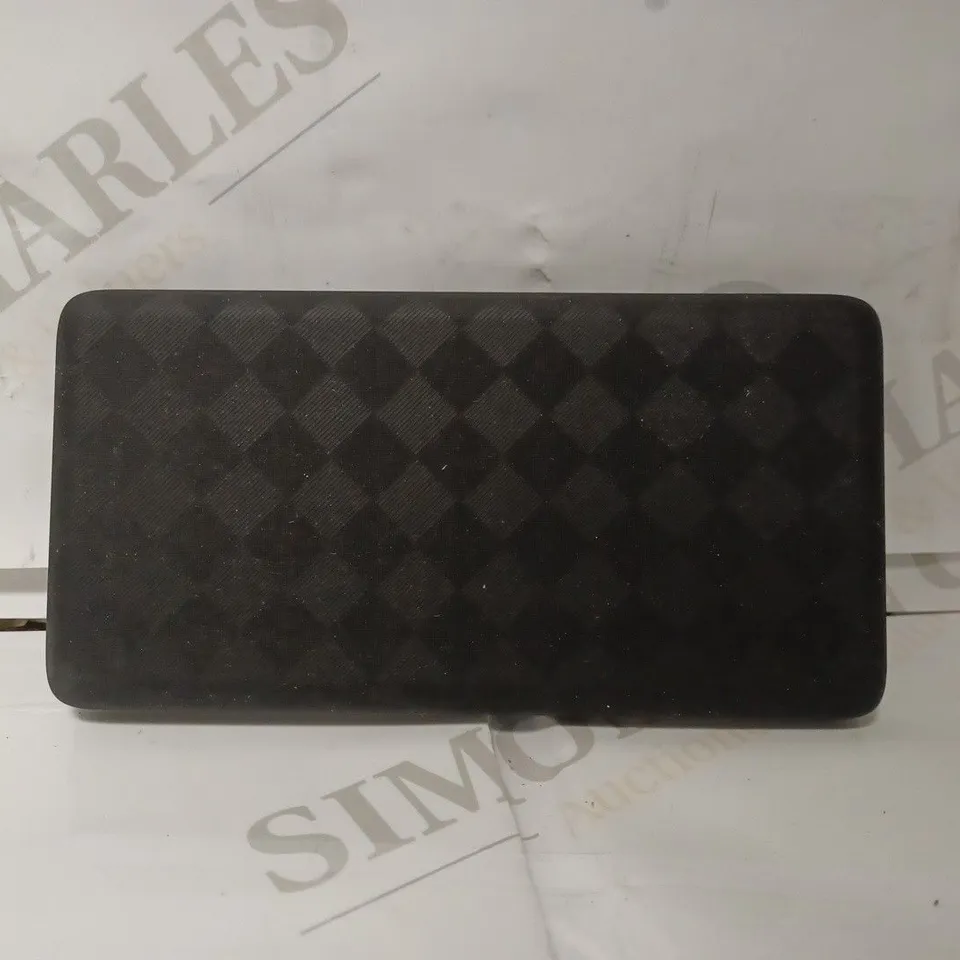 POWER BANK IN BLACK
