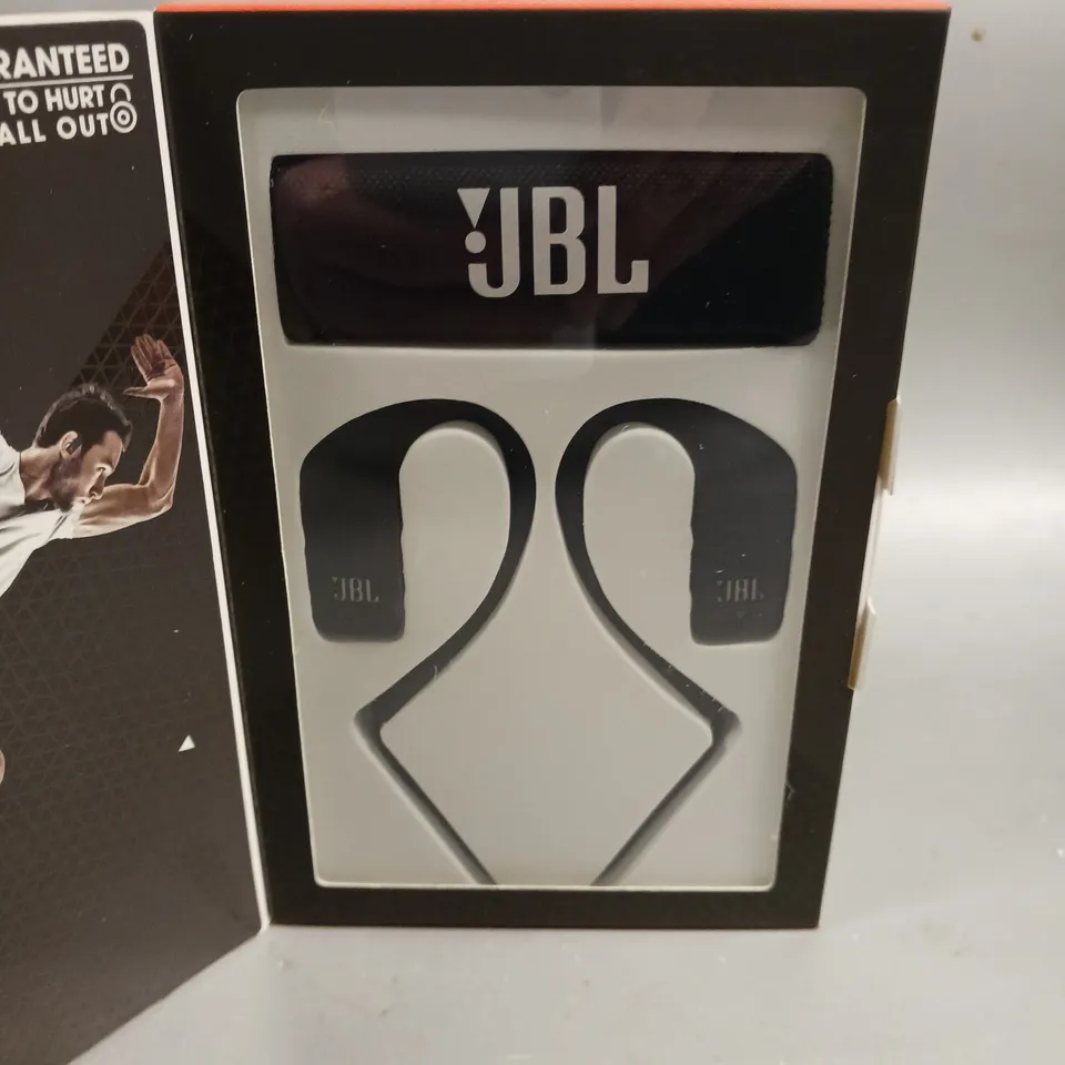 BOXED JBL GRIP 500 WIRELESS SPORT HEADPHONES 