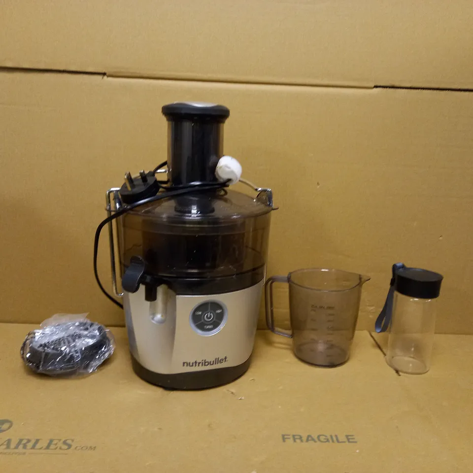NUTRIBULLET 1558 JUICER PRO 