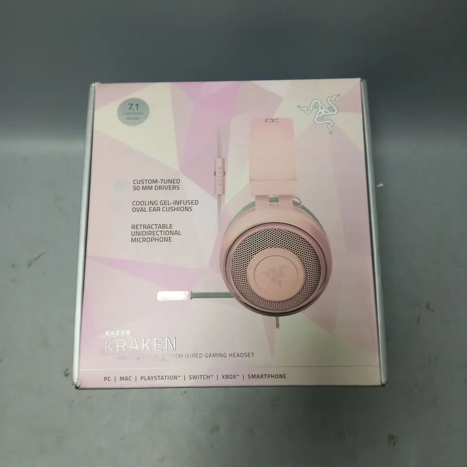 BOXED RAZER KRAKEN MULTI PLATFORM WIRED GAMING HEADSET IN PINK QUARTZ
