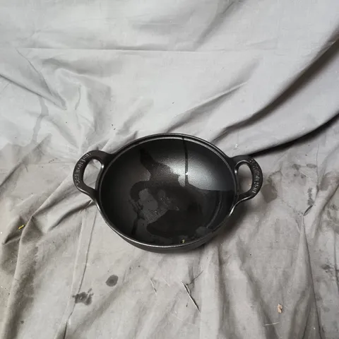 CAST IRON PAN WITH TWIN HANDLES 