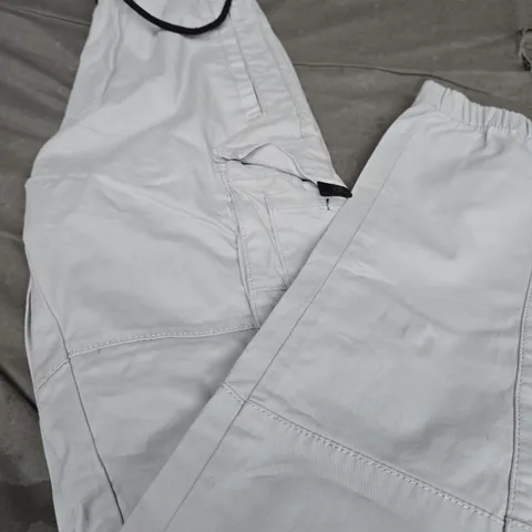 MCKENZIE PLAIN JOGGERS, GREY/BLACK - UK SIZE XS