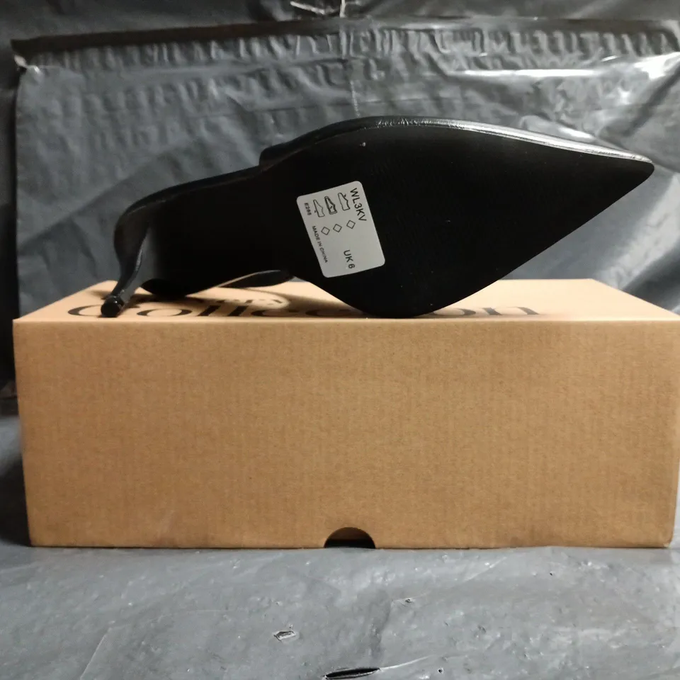 BOXED PAIR OF THE VERY COLLECTION POINTED TOE MID STILETTO HEEL SHOES IN BLACK SIZE 6