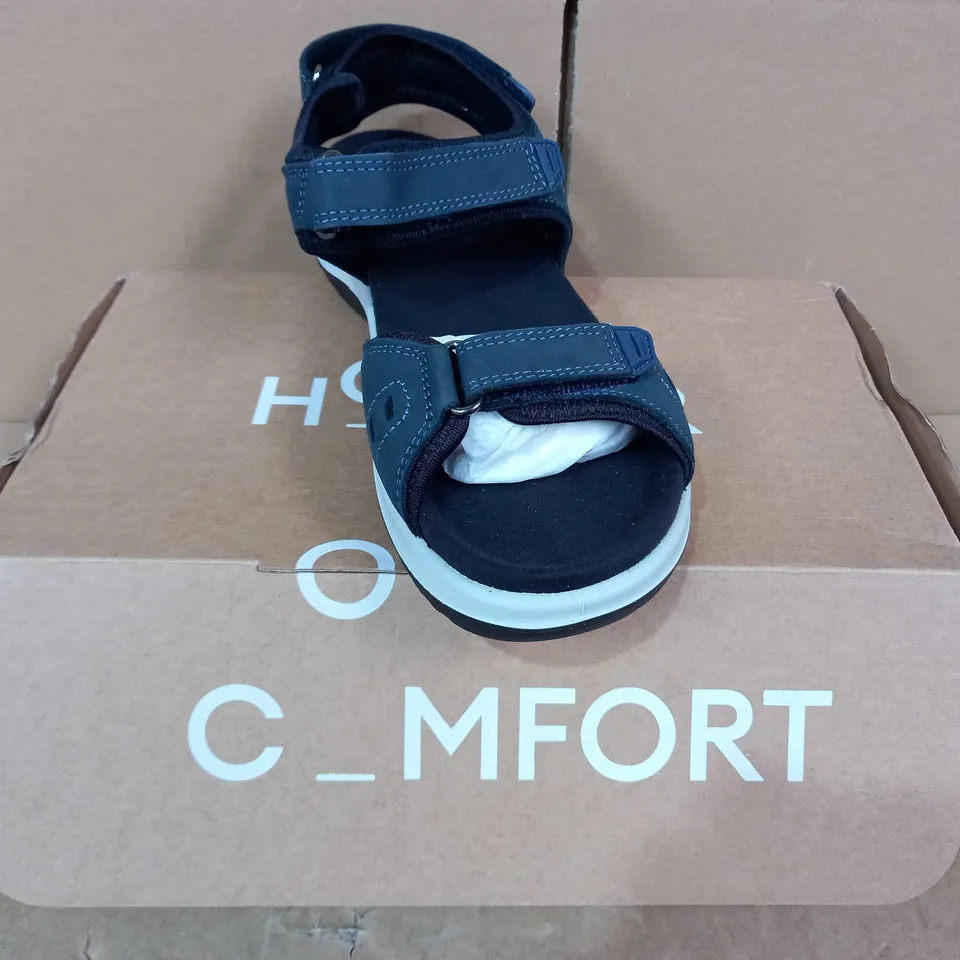 BOXED PAIR OF HOTTER WALK II SANDALS IN NAVY UK SIZE 6.5