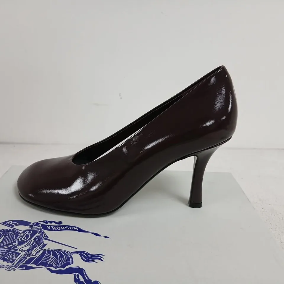 BURBERRY LEATHER PUMP SHOES – BURGUNDY, UK 5 (EU 38)