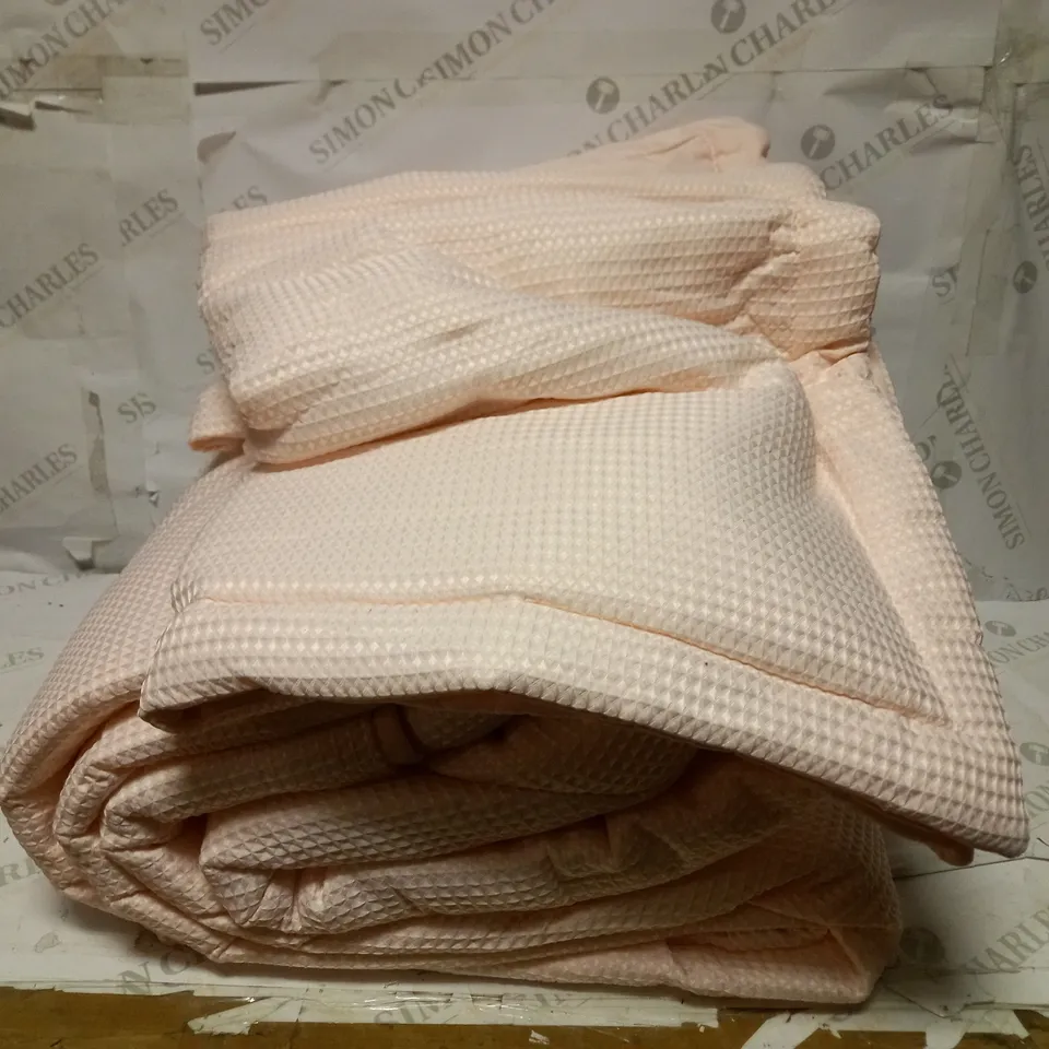 SUPERSOFT BY COZEE HOME WAFFLE KNIT FILLED BEDSPREAD - 250 X 260