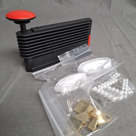 BOXED TAKKER KIT