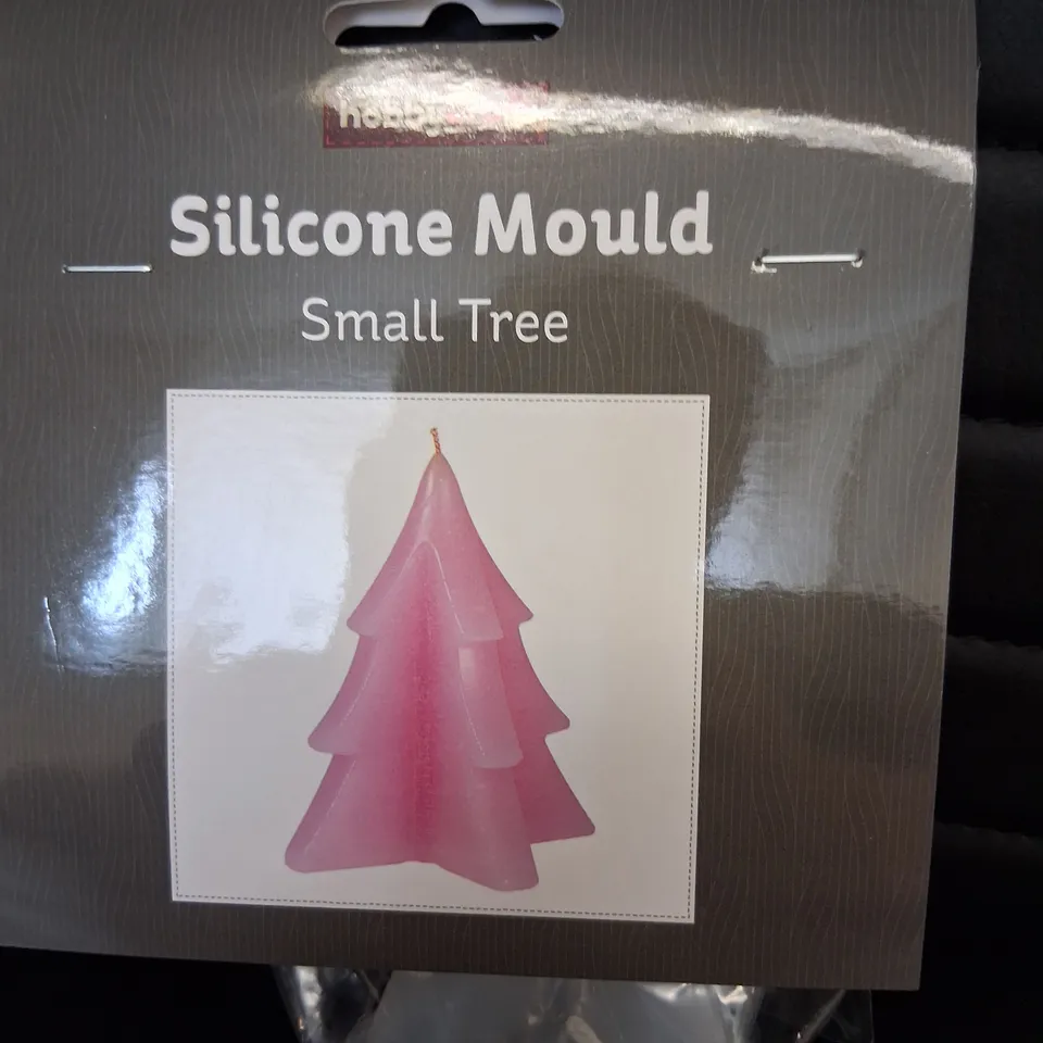 APPROXIMATELY 72 BRAND NEW HOBBY CRAFT SILICONE MOULD SMALL TREE