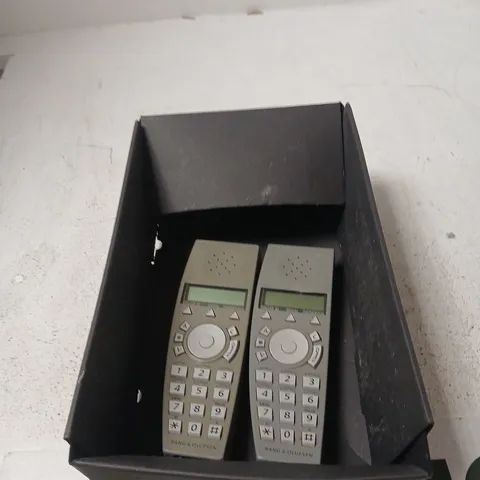 BANG & OLUFSEN BEOCOM 6000 CORDLESS PHONE – SET OF 2 HANDSETS (BOXED)