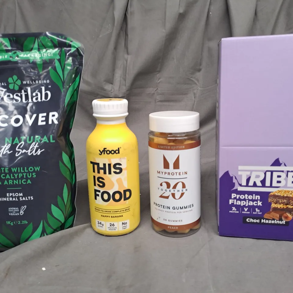 BOX OF APPROXIMATELY 10 ASSORTED ITEMS TO INCLUDE PROTEIN FLAPJACK, PROTEIN GUMMIES, YFOOD BANANA ETC