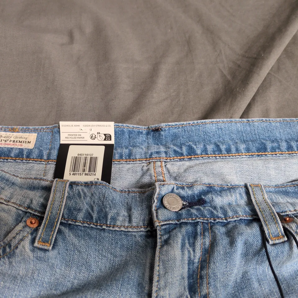 LEVI'S 511 SLIM JEANS – LIGHT INDIGO DENIM, UK 36 (W36 L30)