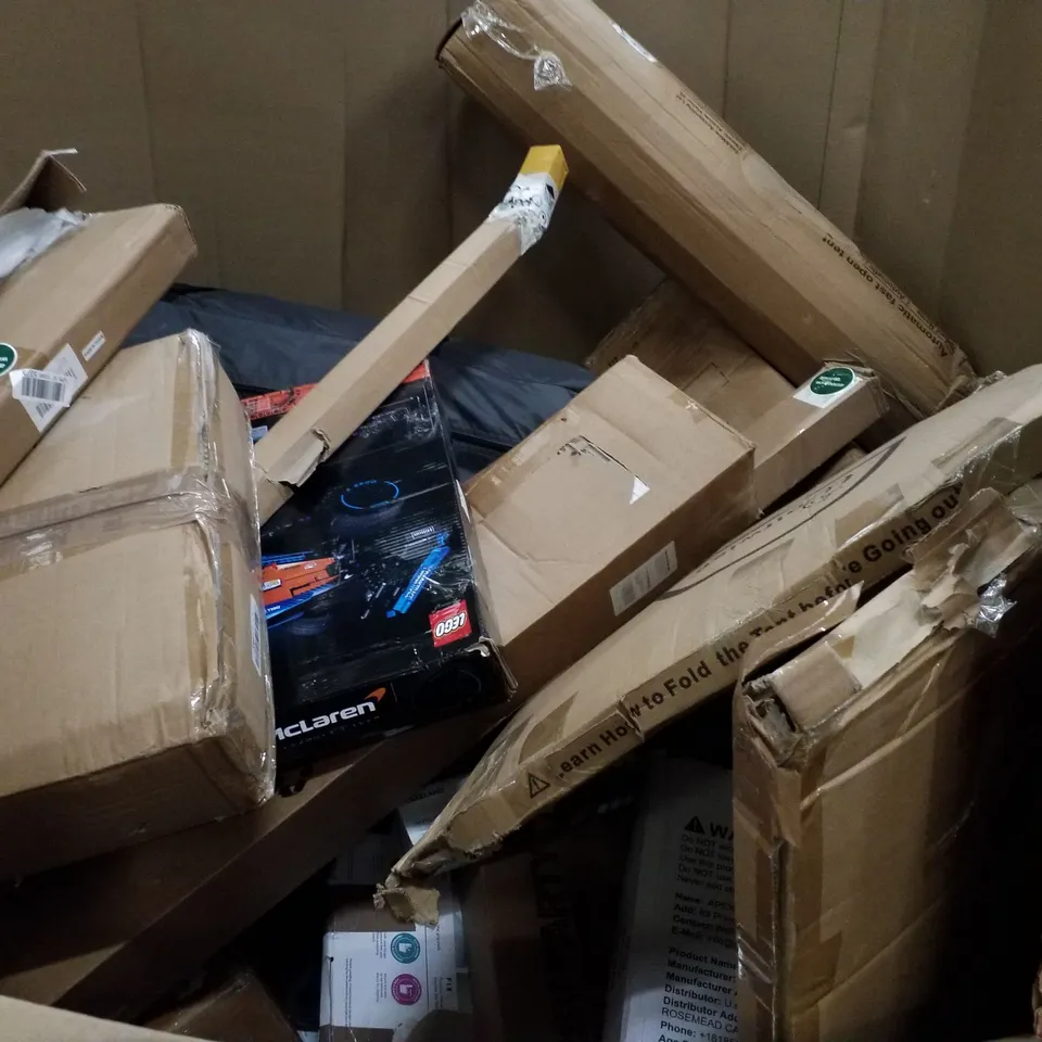 PALLET OF ASSORTED PRODUCTS INCLUDING BEACH TENT, AIR FRYER, BUGGY BOARD, FLOOR MAT, AUTOMATIC FAST OPEN TENT