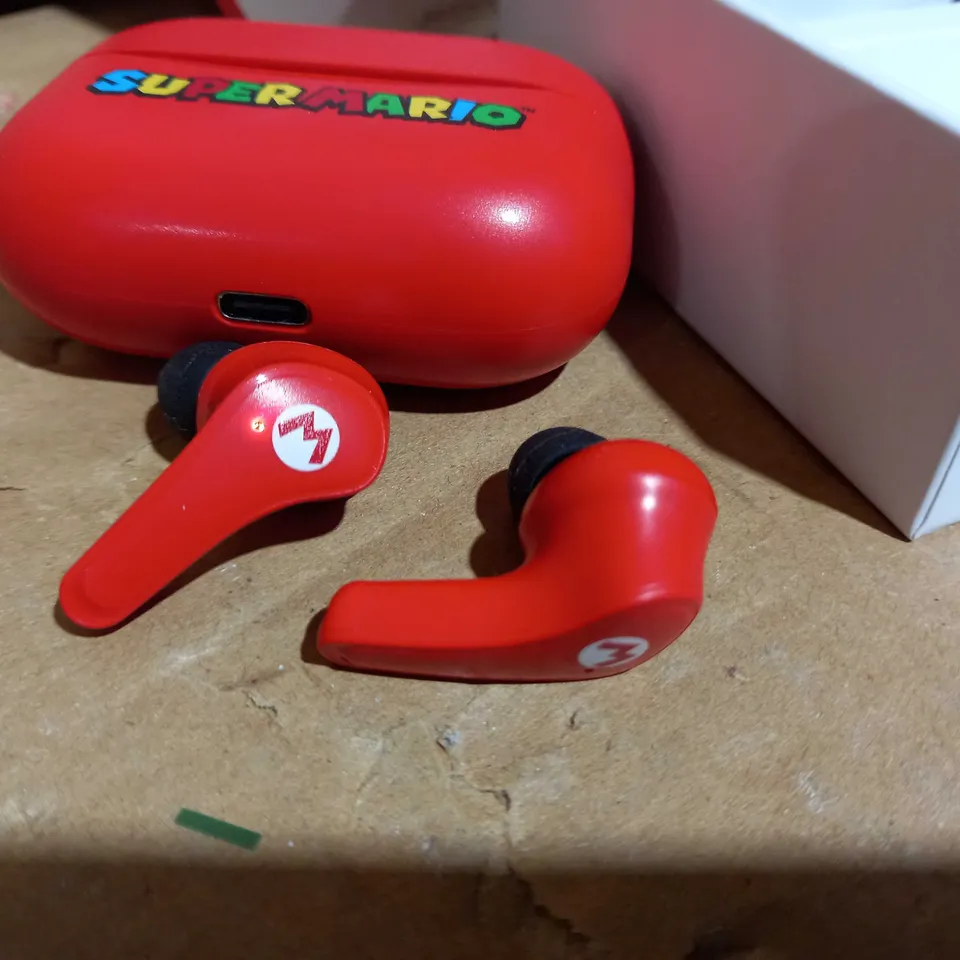 SUPER MARIO WIRELESS EARPODS RED