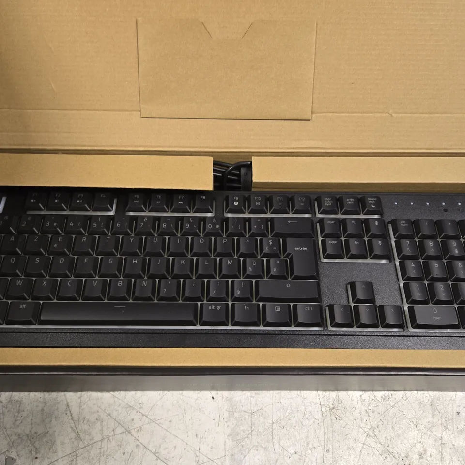 BOXED RAZER ORNATA V3 X KEYBOARD 