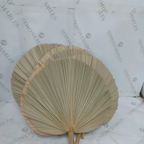 SUNDIAL PETAL EASY FIT PAPER RAFFIA PENDANT