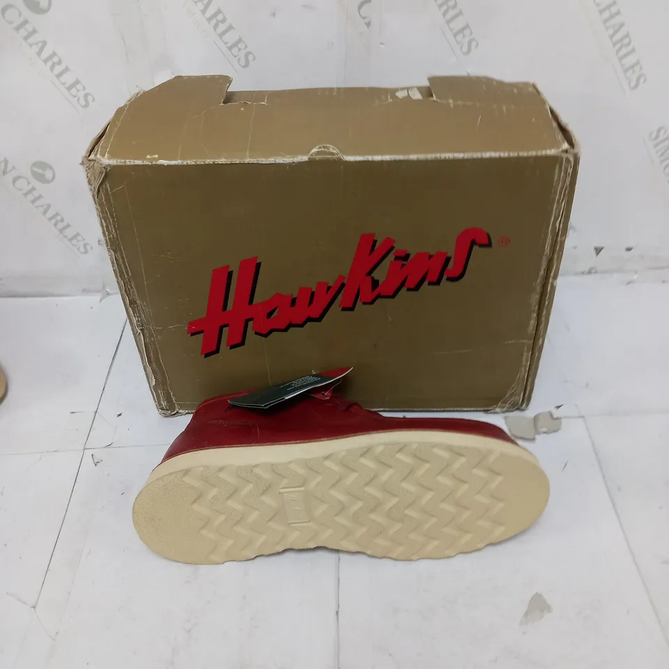 BOXED PAIR OF HAWKINS RANCHERO LEATHER BOOTS SIZE 9 