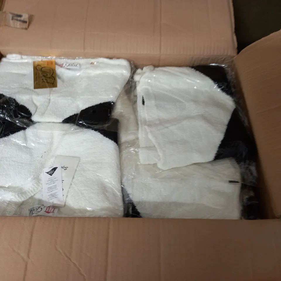 LOT OF APPROXIMATELY 80 AS NEW GOLD COLLECTION V-NECK JUMPERS - SIZE UNSPECIFIED