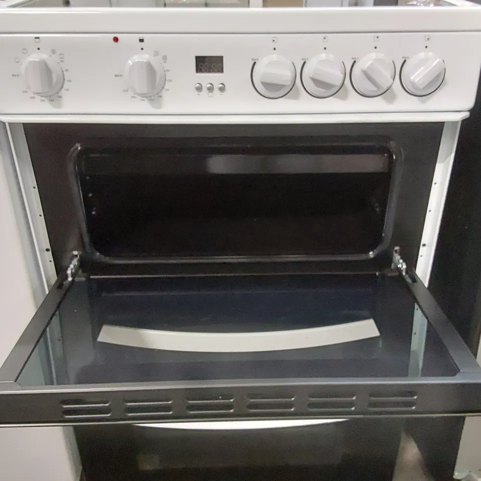 SWAN SX16730W 60CM WIDE DOUBLE OVEN ELECTRIC COOKER WITH CERAMIC HOB - WHITE