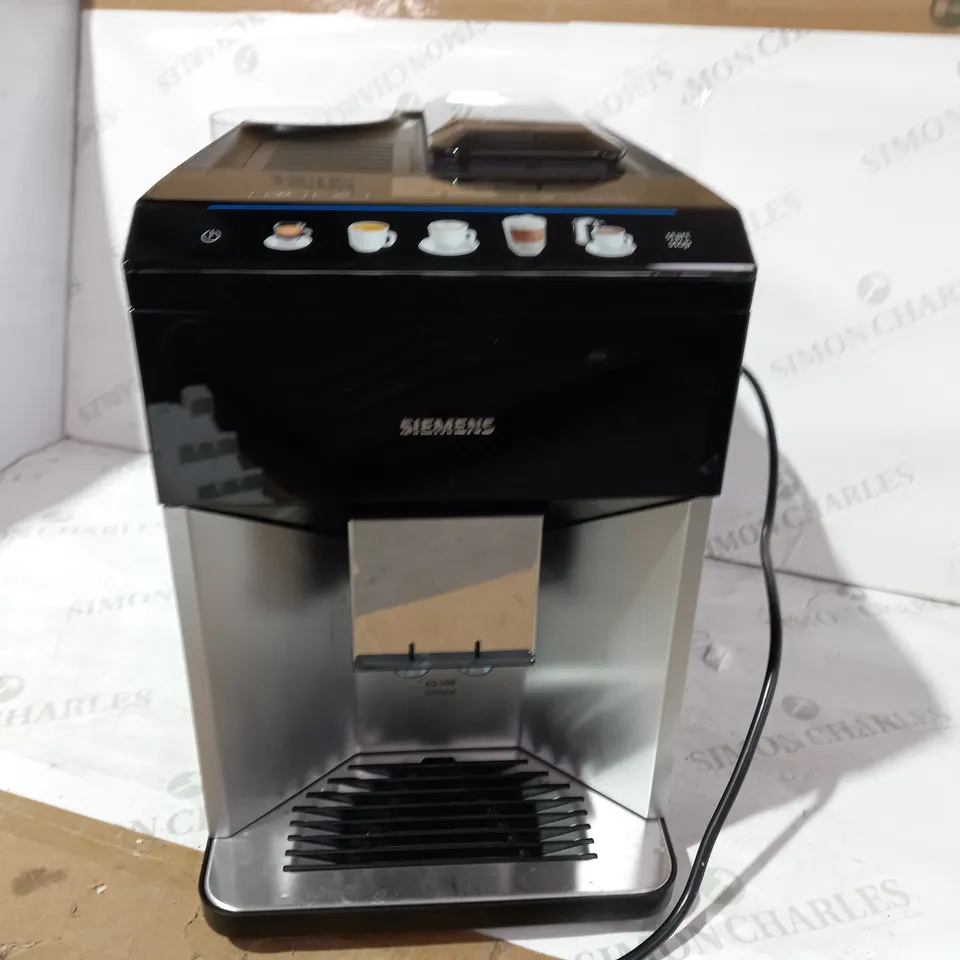SIEMANS EQ500 COFFEE MACHINE RRP £599