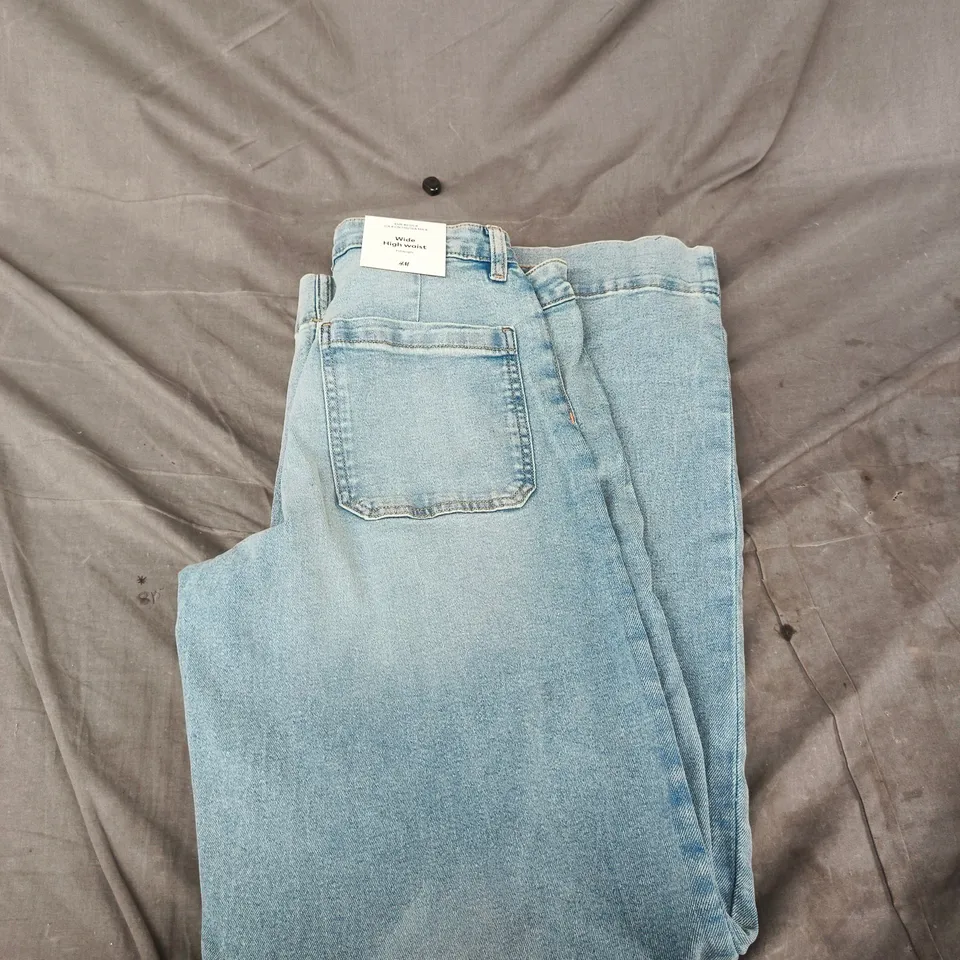 DIVIDED BY H&M WOMEN'S WIDE-LEG HIGH-WAISTED JEANS – LIGHT DENIM, UK 12