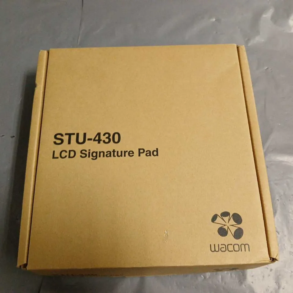 BOXED WACOM LCD SIGNATURE PAD - STU-430