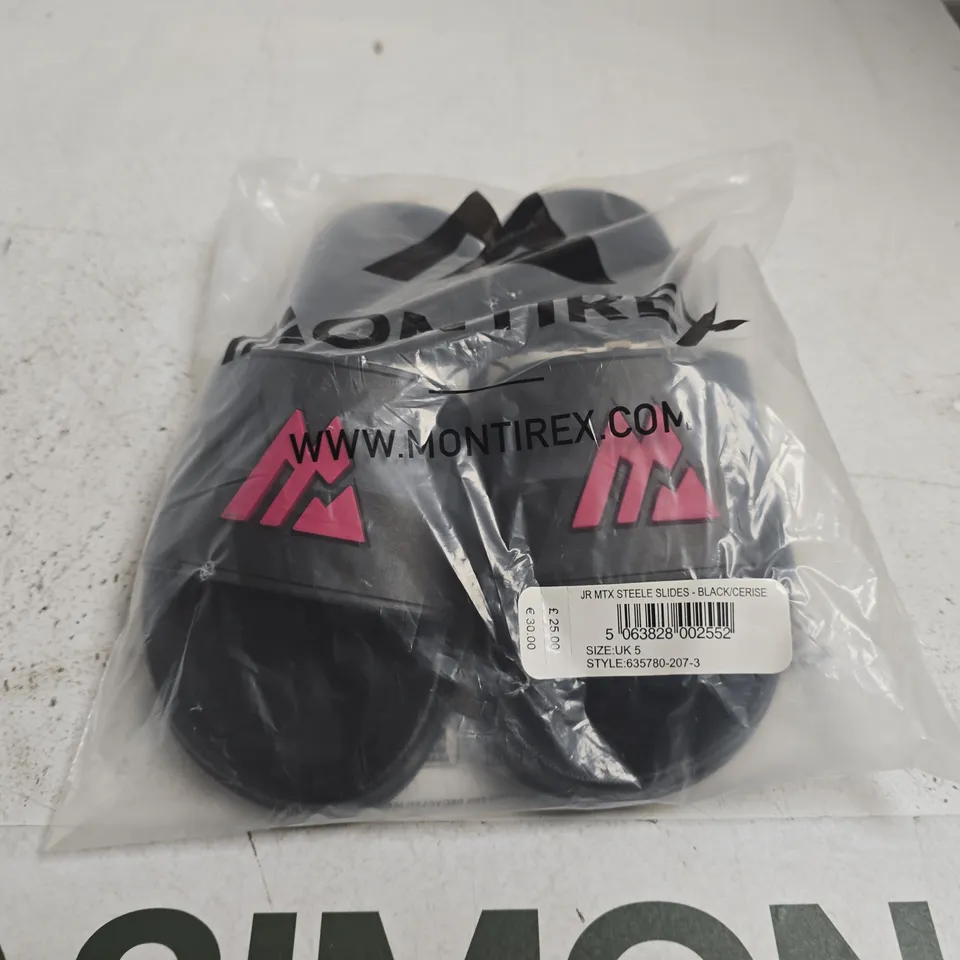 PAIR OF MONTIREX SLIDERS - SIZE 5