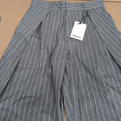 BERSHKA STRIPED TROUSERS – GREY, UK 10 (EU 38)