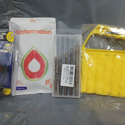 APPROXIMATELY 10 ASSORTED HOUSEHOLD ITEMS TO INCLUDE WATERMELON AIR UP AROMA POD, SHOCK CORD HOOKS & CLIPS, ETC