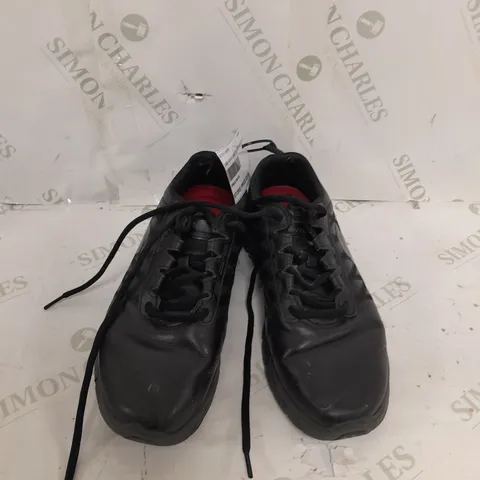 SKECHERS WORK SLIP RESISTANT BLACK SIZE 5
