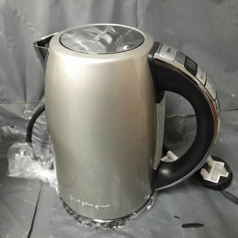 BOXED CUISINART JUG KETTLE