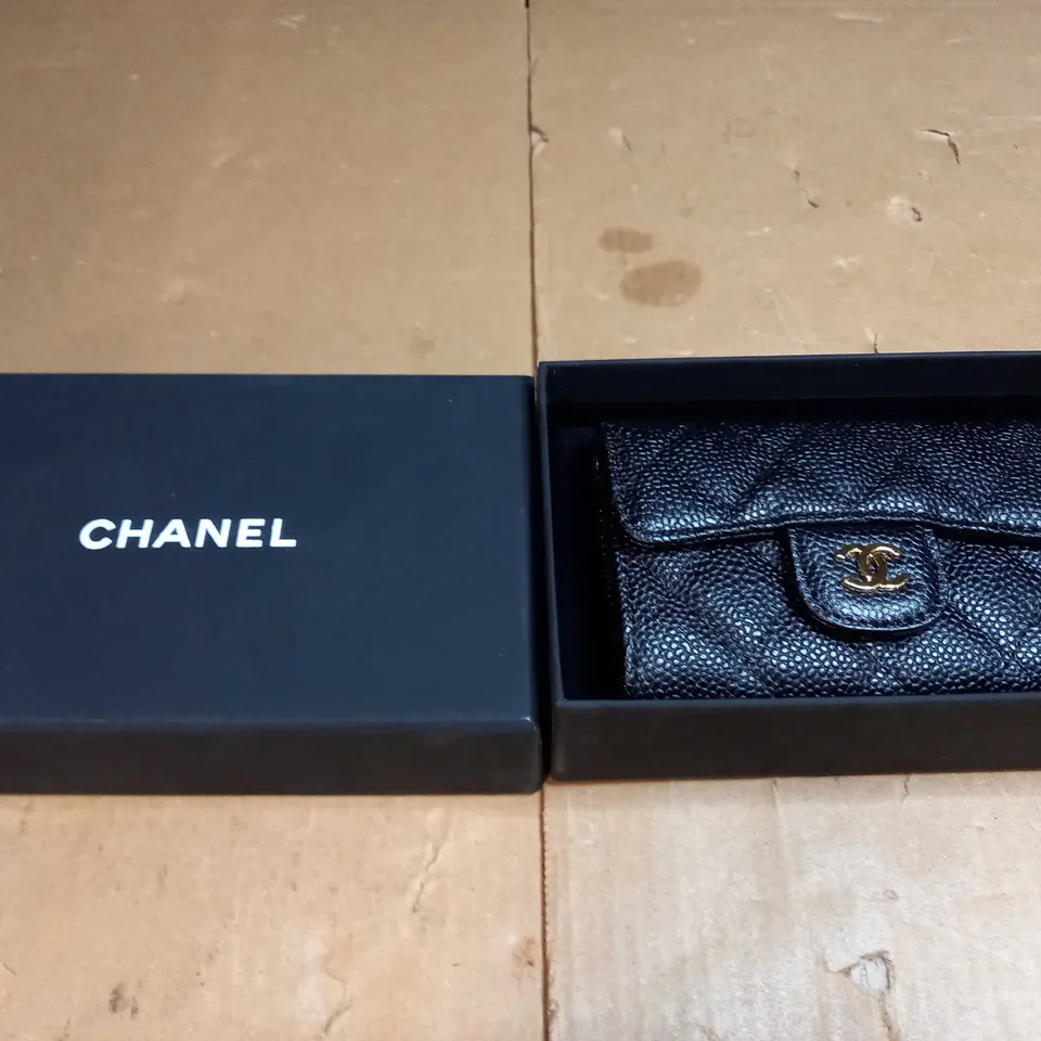 COCO CHANEL QUILTED LEATHER PURSE 