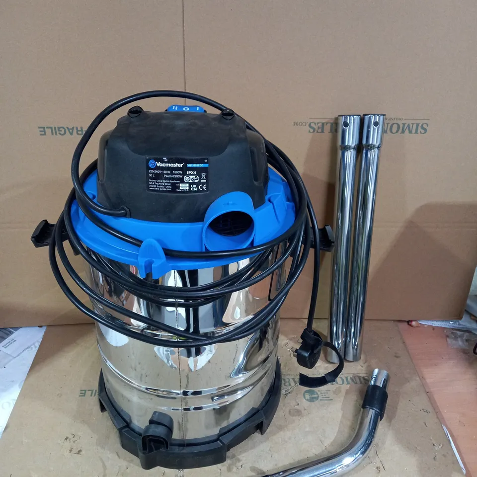 VACMASTER WET AND DRY VACUUM CLEANER 
