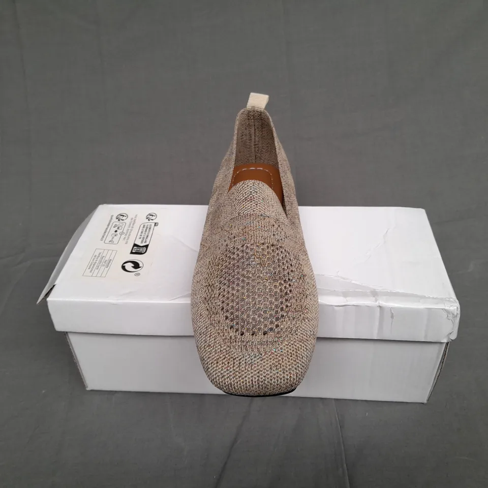 BOXED PAIR OF DESIGNER SLIP ON PUMPS RAINBOW GLITTER SIZE 38