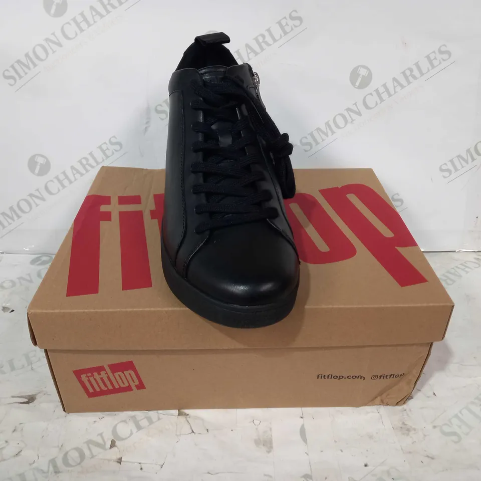BOXED PAIR OF FITFLOP RALLY LEATHER HIGH-TOP SNEAKERS IN BLACK UK SIZE 6