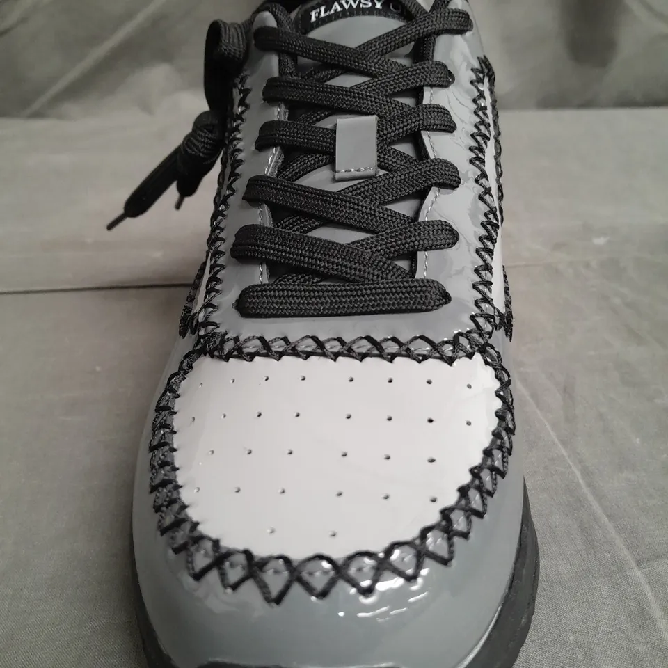 BOXED PAIR OF FLAWSY ONE GREY TRAINERS SIZE UK9