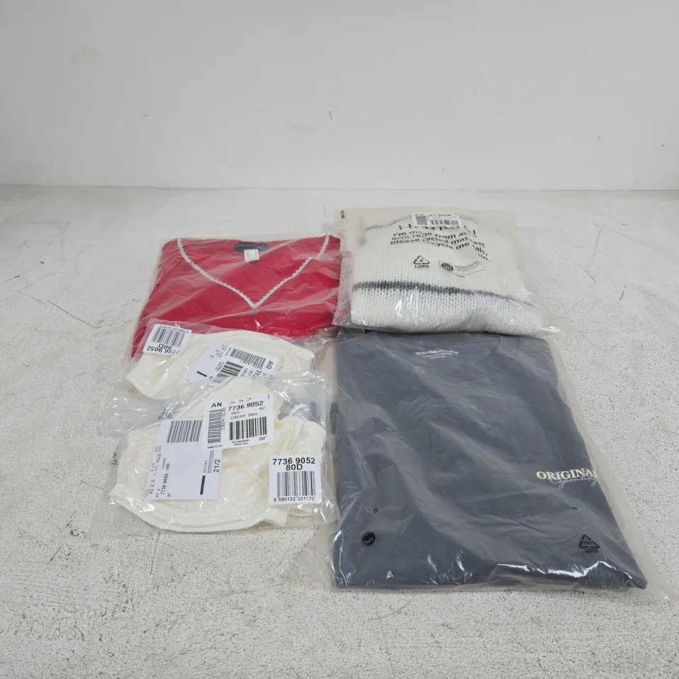 BOX OF APPROXIMATELY 25 ASSORTED CLOTHING ITEMS OF VARIOUS STYLES AND SIZES TO INCLUDE JACK AND JONES, CREATION L ETC