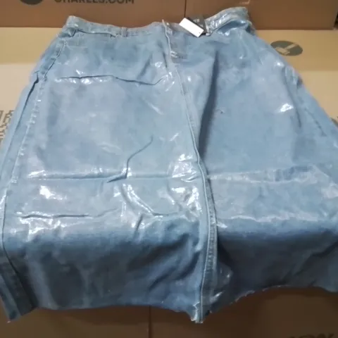BOXED BRAND NEW APPROXIMATELY 12 JD WILLIAMS METALLIC SKIRT BLUE/SILVER SIZE 22