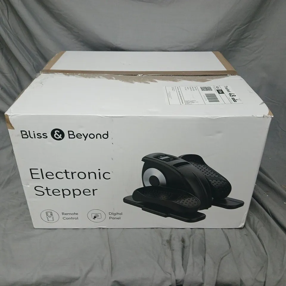 BOXED BLISS & BEYOND ELECTRIC STEPPER IN BLACK