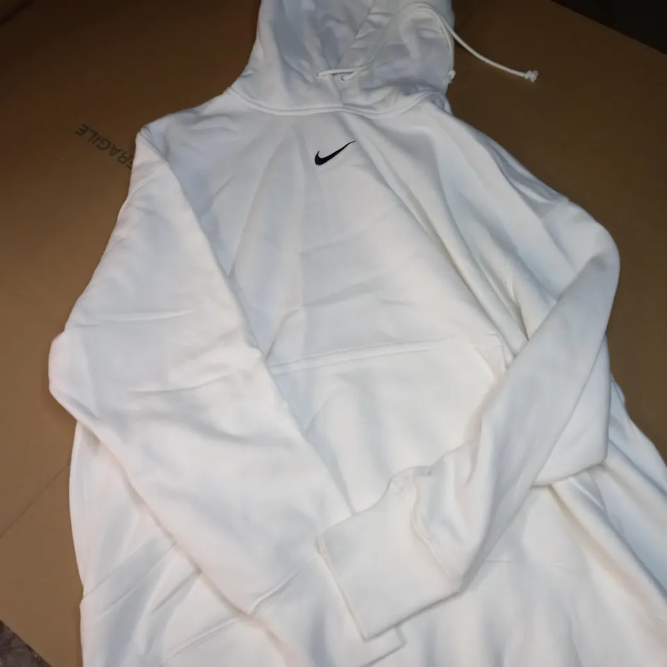 NIKE WOMENS OVERSIZED FIT HOODIE IN WHITE - MEDIUM