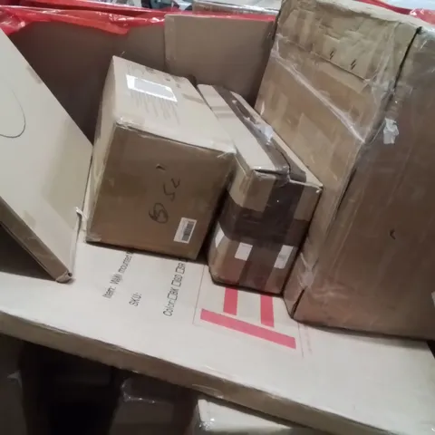 PALLET OF ASSORTED HOUSEHOLD GOODS AND PRODUCTS TO INCLUDE;PLAYPEN,MIRROR,PHOTO FRAMES