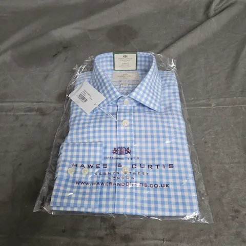 HAWES & CURTIS ST JAMES SLIM FIT NON-IRON SEMI CUTAWAY COLLAR SINGLE CUFF SHIRT IN BLUE & WHITE GINGHAM 15.5/35