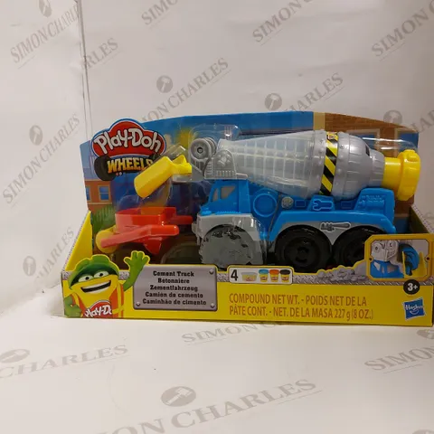PLAY-DOH WHEELS CEMENT TRUCK