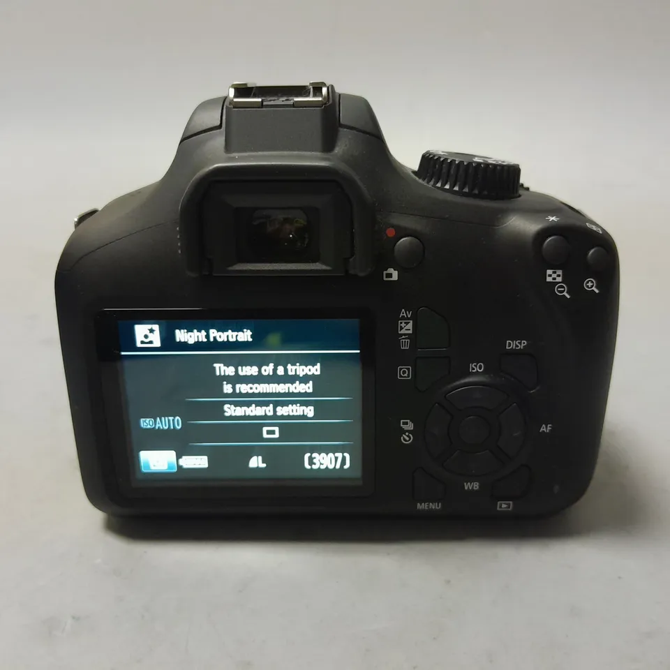 CANON EOS 4000D DIGITAL CAMERA IN CARRY CASE