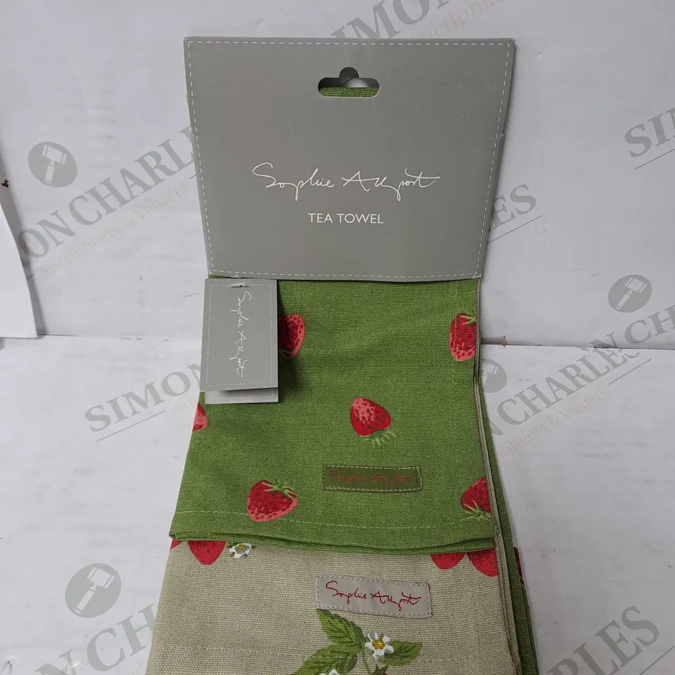 SOPHIE ALLPORT SET OF 2 STRAWBERRIES TEA TOWEL 