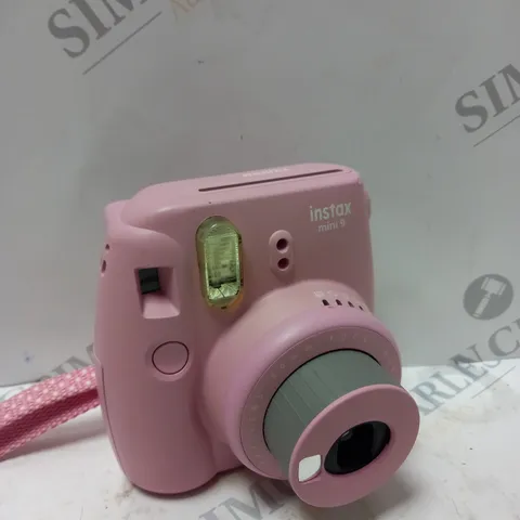 BOXED FUJIFILM INSTAX MINI 9 