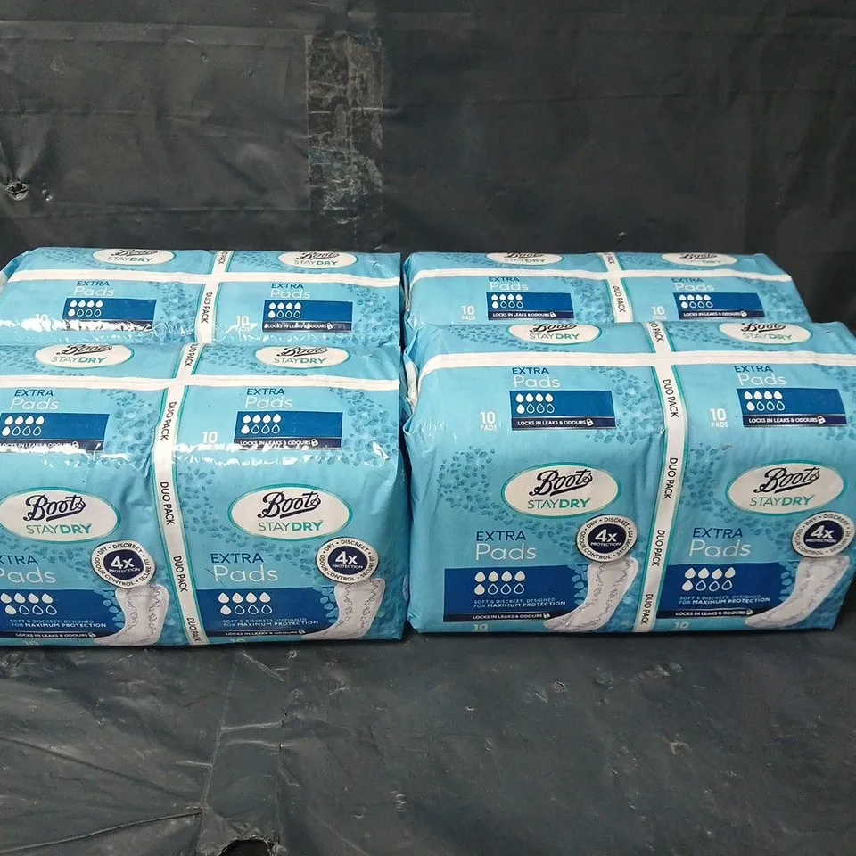 LOT OF 4 BOOTS STAY DRY FEMININE HYGIENE PADS