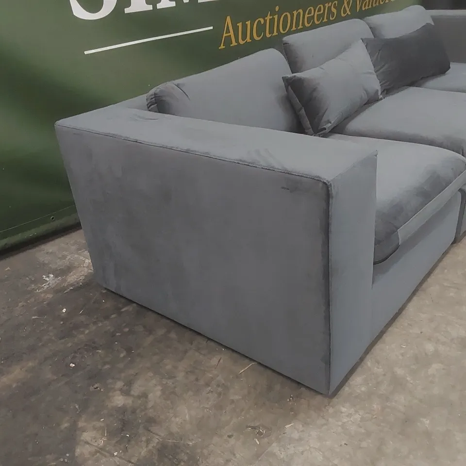 QUALITY DESIGNER 4 SEATER VELVET UPHOLSTERED SOFA