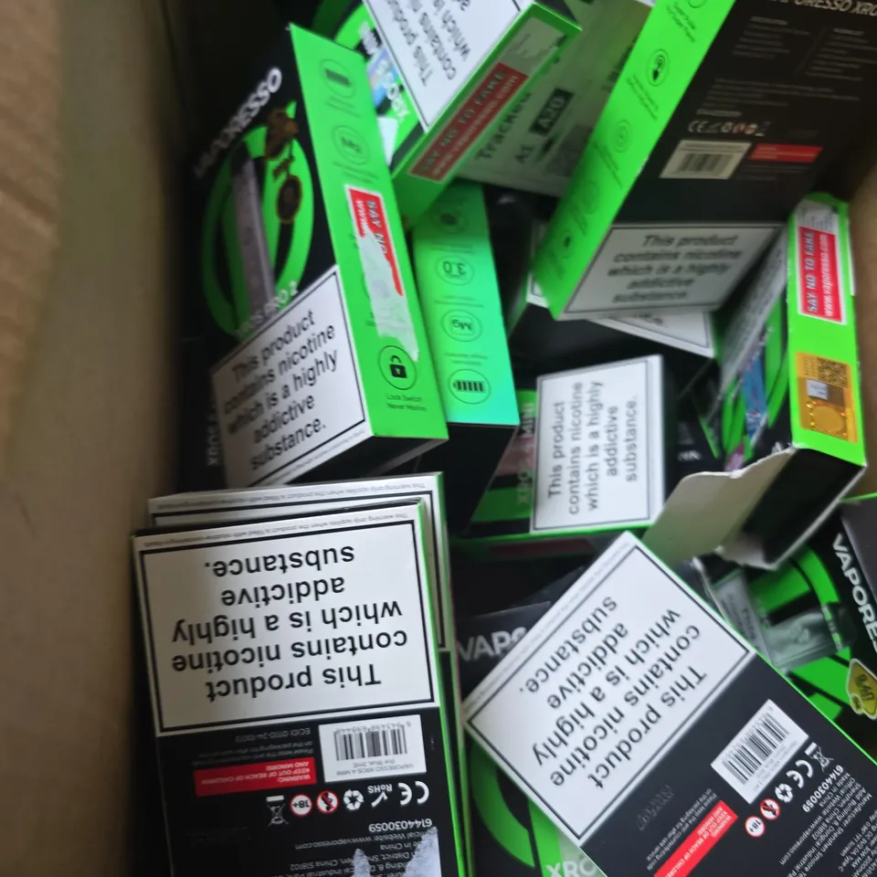 BOX OF APPROXIMATELY 20 VAPORESSO  E CIG ITEMS 